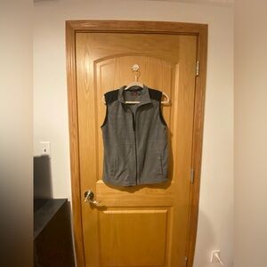 Pro Spirit Athletic Gear Women’s Size XL Grey & Black Fleece Vest with Pockets